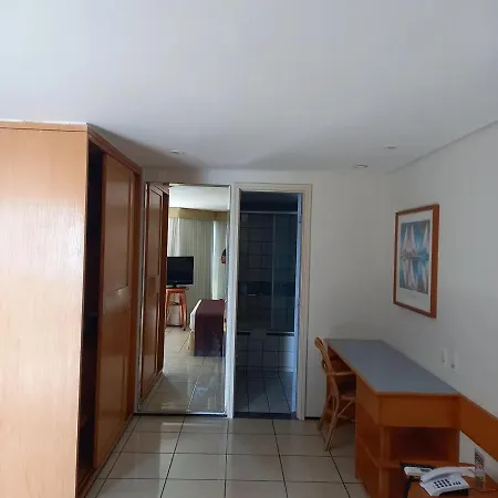 Iate Plaza-rp Mobiliados Fortaleza (Ceara)